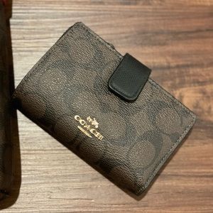 Coach wallet